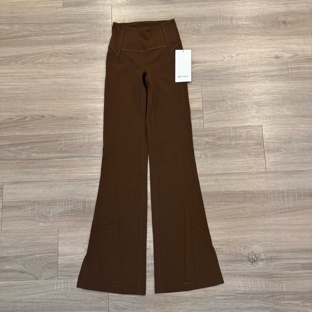 NWT Lululemon Groove High Rise Split Hem Nulu in Java - Picture 2 of 7